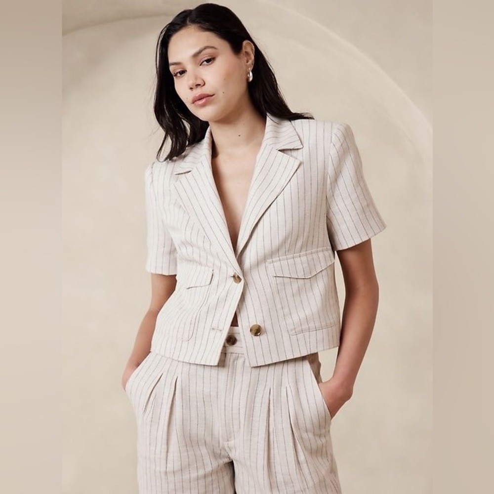 Banana Republic Factory Linen-Blend Herringbone Striped Cropped Blazer